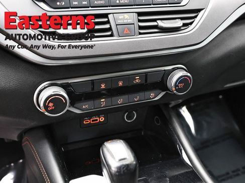 Used 2023 Nissan Altima 2.5 SR FWD image 20