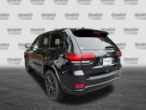 Used 2020 Jeep Grand Cherokee Altitude RWD image 7