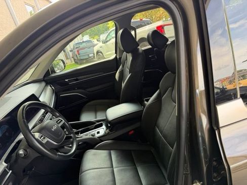 Used 2024 Kia Telluride SX w/ Towing Package AWD/4WD image 10