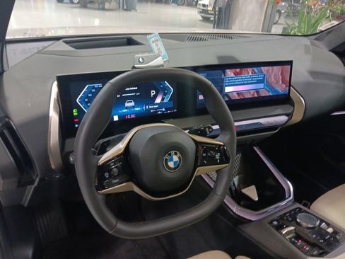 Certified 2025 BMW X3 xDrive30i w/ Premium Package AWD/4WD image 5