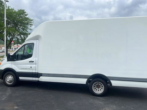 Used 2020 Ford Transit 350 Low Roof DRW RWD image 9
