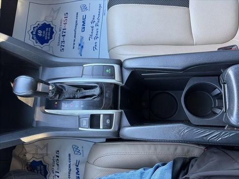 Used 2020 Honda Civic Touring image 23