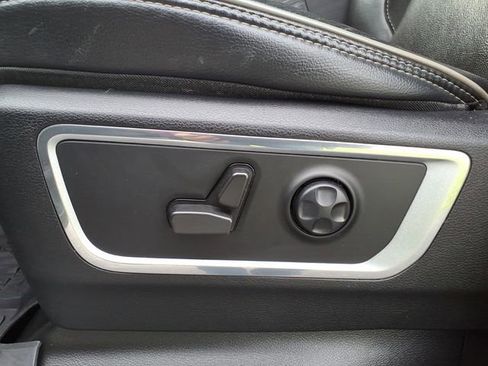 Used 2021 RAM 1500 Laramie AWD/4WD image 15