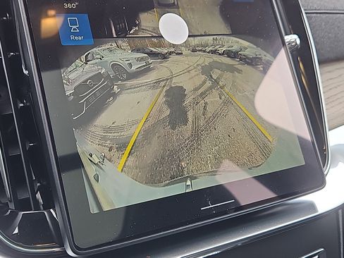 New 2026 Volvo XC90 B6 Plus w/ Protection Package image 7