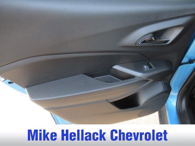 Used 2026 Chevrolet Trax RS FWD image 21