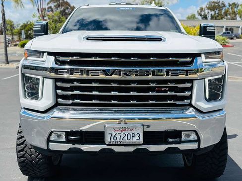 Used 2021 Chevrolet Silverado 2500 LTZ w/ LTZ Convenience Package AWD/4WD image 5