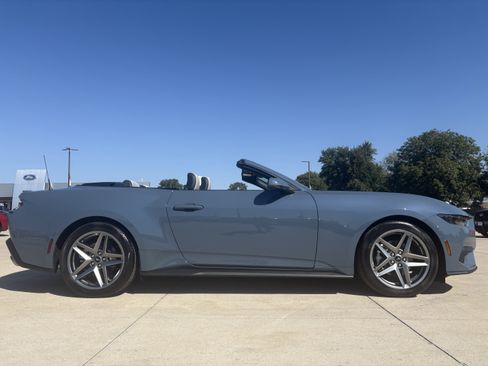 New 2025 Ford Mustang Premium image 3