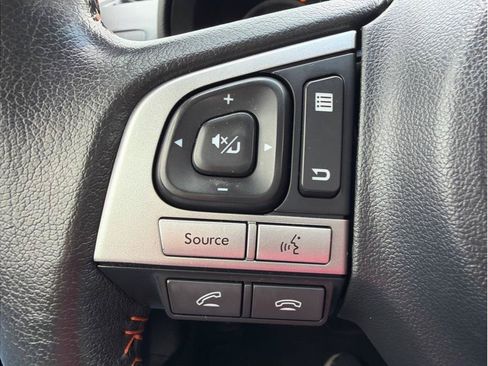 Used 2017 Subaru Crosstrek 2.0i Premium AWD/4WD image 17