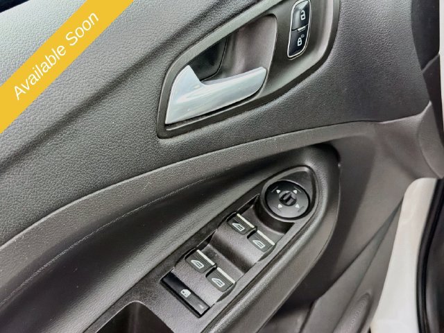 Used 2017 Ford Escape SE w/ Equipment Group 201A AWD/4WD image 17