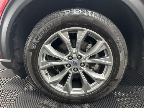 Used 2023 Ford Explorer XLT w/ Equipment Group 202A image 40