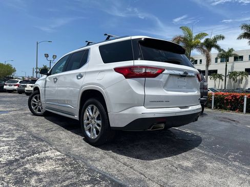 Used 2019 Chevrolet Traverse High Country w/ LPO, 'HIT The Road' Package AWD/4WD image 3