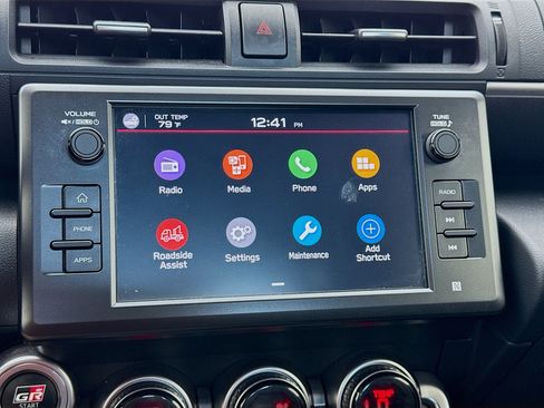 Used 2025 Toyota GR86 Premium w/ ALL Weather Mat Package (TMS) RWD image 9