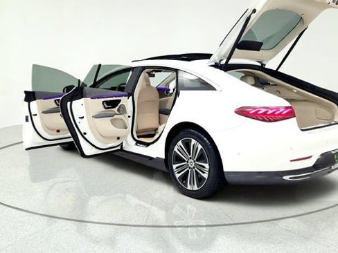Used 2023 Mercedes-Benz EQS 450+ Sedan image 16