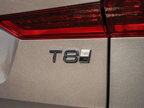 New 2026 Volvo XC60 T8 Plus image 9