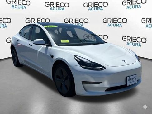 Used 2023 Tesla Model 3 Standard Range RWD image 1