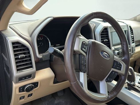 Used 2018 Ford F150 Lariat w/ Equipment Group 502A Luxury AWD/4WD image 13