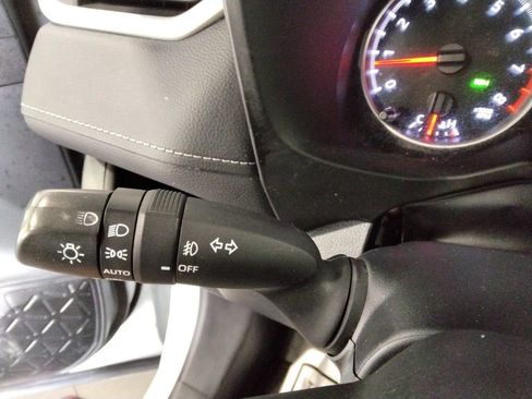 Used 2020 Toyota RAV4 XLE image 16