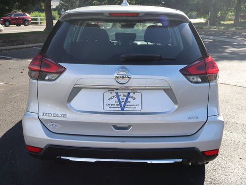 Used 2019 Nissan Rogue S AWD/4WD image 6