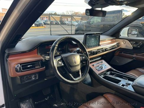 Used 2021 Lincoln Aviator Reserve image 14
