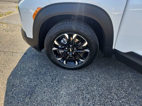 Used 2023 Chevrolet TrailBlazer LT w/ Convenience Package AWD/4WD image 27