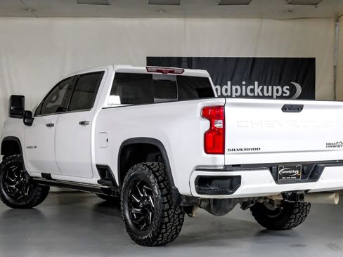 Used 2021 Chevrolet Silverado 2500 High Country w/ Z71 Off-Road Package image 10