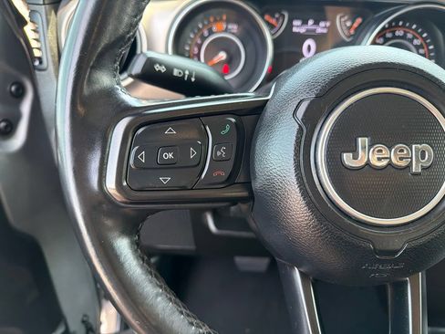 Used 2019 Jeep Wrangler Unlimited Sport S AWD/4WD image 39