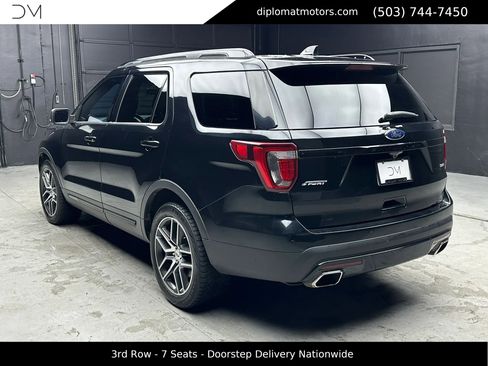 Used 2017 Ford Explorer Sport w/ Equipment Group 401A image 5