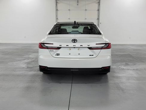 Used 2026 Toyota Camry XLE w/ Premium Package AWD/4WD image 7