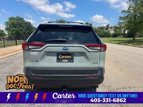 Used 2020 Toyota RAV4 XLE w/ Convenience Package AWD/4WD image 10