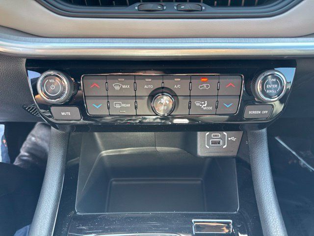 New 2026 Jeep Compass Limited AWD/4WD image 15