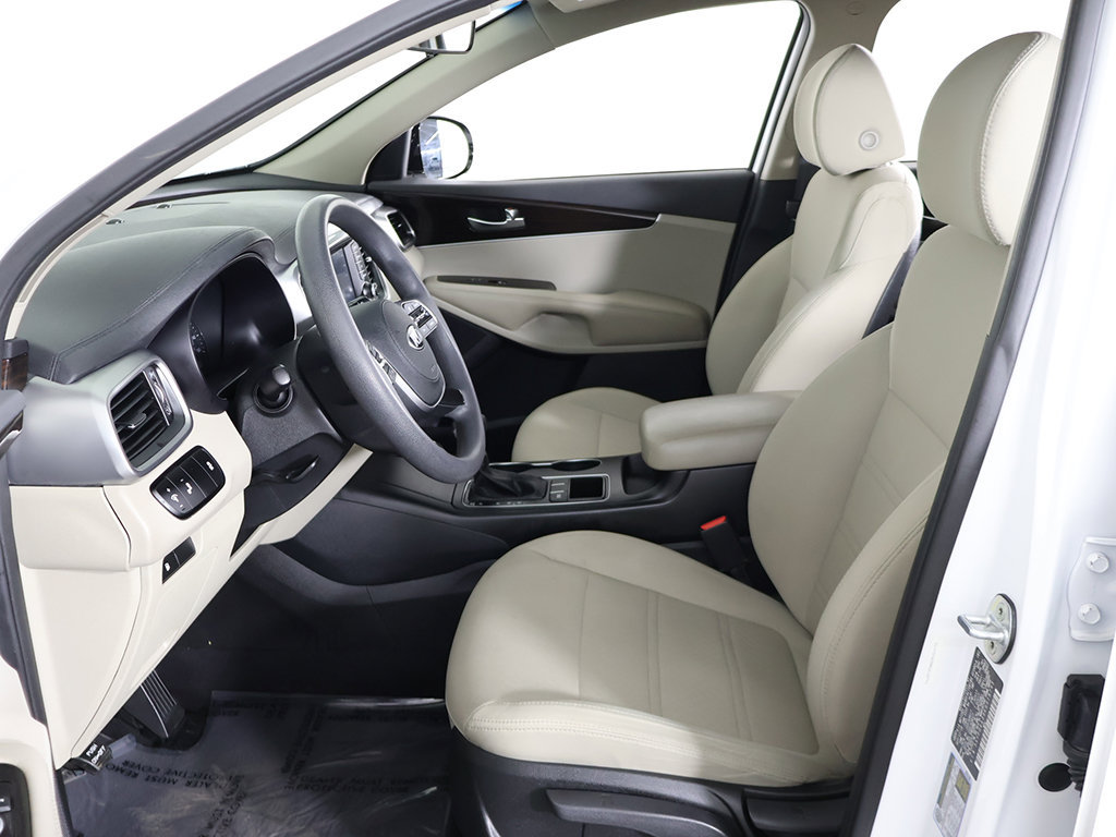 Used 2019 Kia Sorento FWD image 29