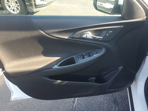 Used 2024 Chevrolet Malibu LT image 14