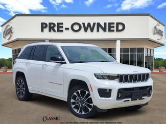 Used 2022 Jeep Grand Cherokee Overland w/ Luxury Tech Group IV AWD/4WD video 1