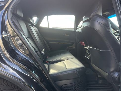 Certified 2023 Toyota Venza Nightshade image 31