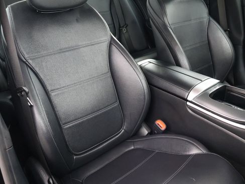 Used 2024 Mercedes-Benz C 300 4MATIC Sedan image 18