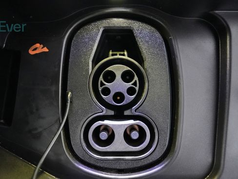 Used 2024 Chevrolet Equinox EV RS FWD image 10