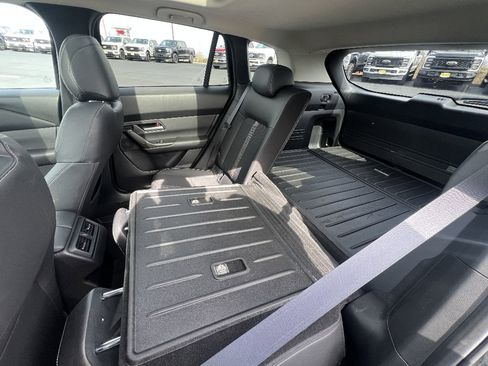 Used 2023 MAZDA CX-50 2.5 S w/ Cargo Package image 36