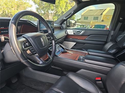 Used 2023 Lincoln Navigator Reserve RWD image 19