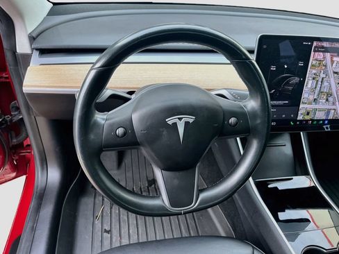 Used 2019 Tesla Model 3 Standard Range Plus RWD image 10