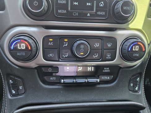 Used 2015 GMC Yukon Denali w/ Premium Package image 41