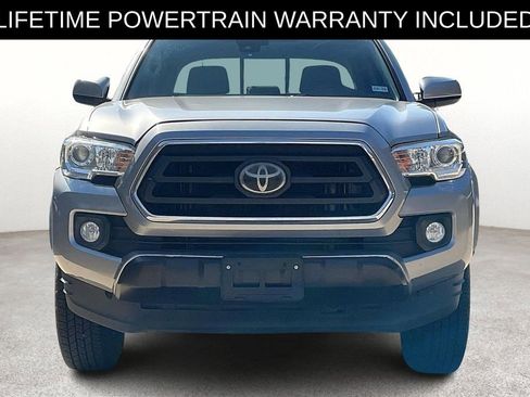 Used 2020 Toyota Tacoma SR5 w/ SR5 Appearance Package (SM) image 5