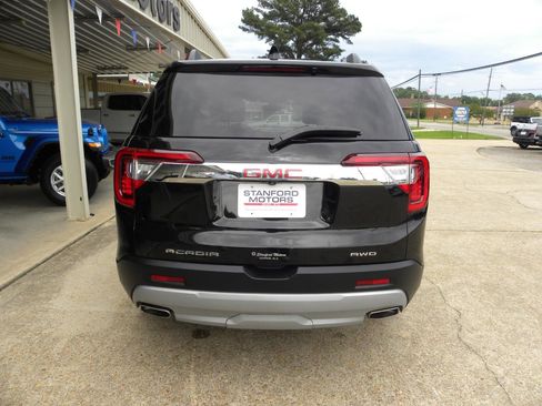 Used 2023 GMC Acadia SLT AWD/4WD image 3