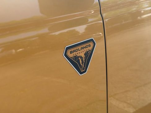 Used 2022 Ford Bronco Badlands AWD/4WD image 10