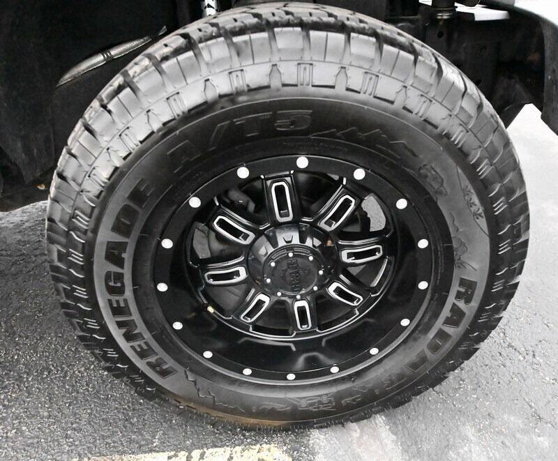Used 2015 Jeep Wrangler Unlimited Sahara w/ Dual Top Group AWD/4WD image 34