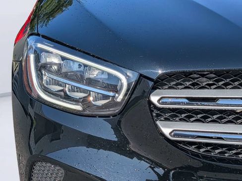 Used 2022 Mercedes-Benz GLC 300 4MATIC image 9