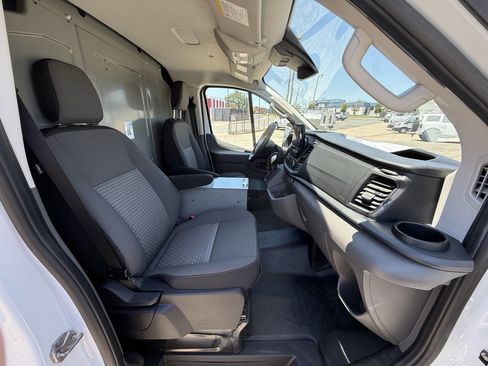Used 2021 Ford Transit 150 Low Roof RWD image 9