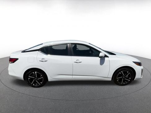 Used 2025 Nissan Sentra SV FWD image 13
