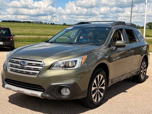 Used 2015 Subaru Outback 2.5i Limited AWD/4WD image 7