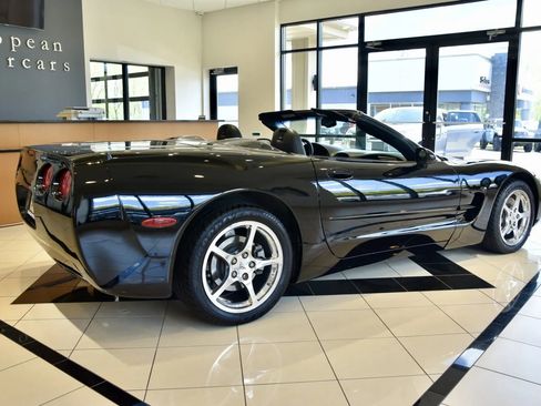Used 2003 Chevrolet Corvette Convertible w/ Preferred Equipment Group1 RWD image 11