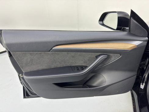 Used 2022 Tesla Model 3 Performance image 42